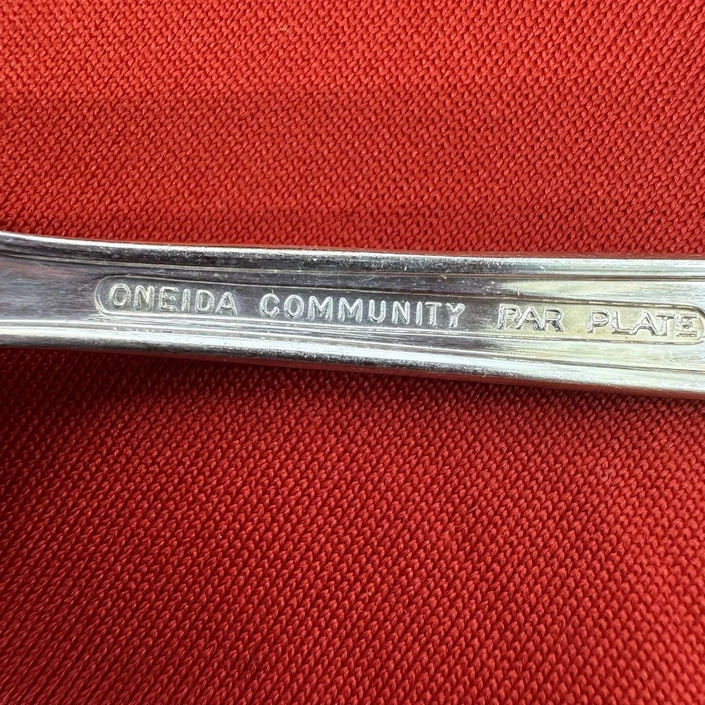 Oneida vintage community